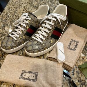 Gucci Ace Sneaker - GG supreme bee’s - size 11.5 - men’s